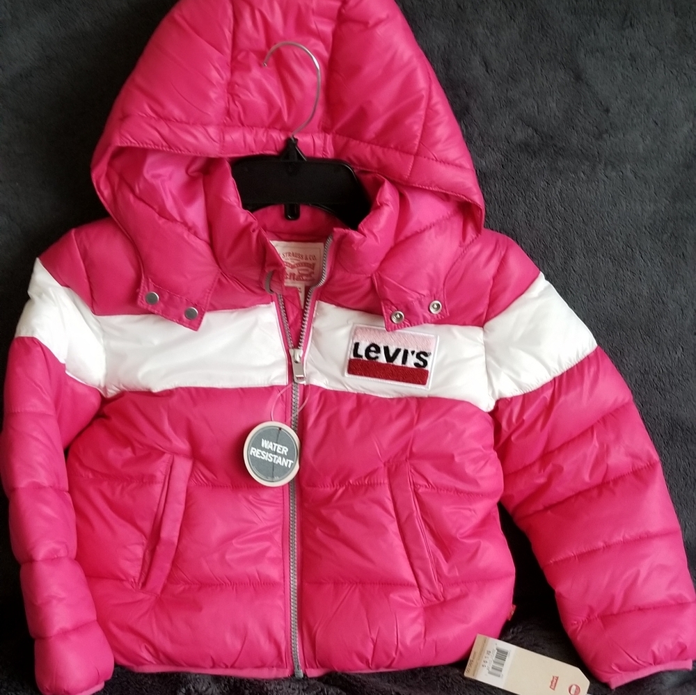 Levi's puffer jacket